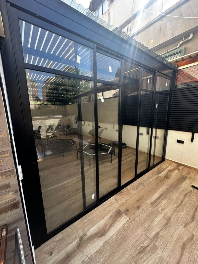 1762154094623-f01btf9n05f